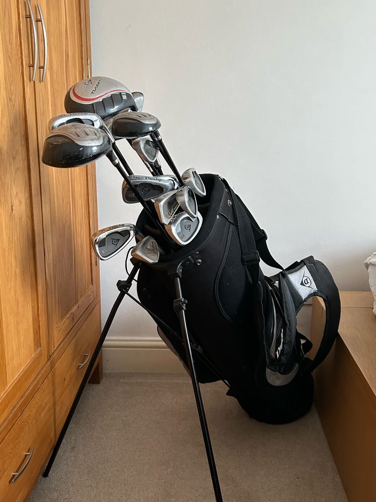 Set of 15 Dunlop clubs with case