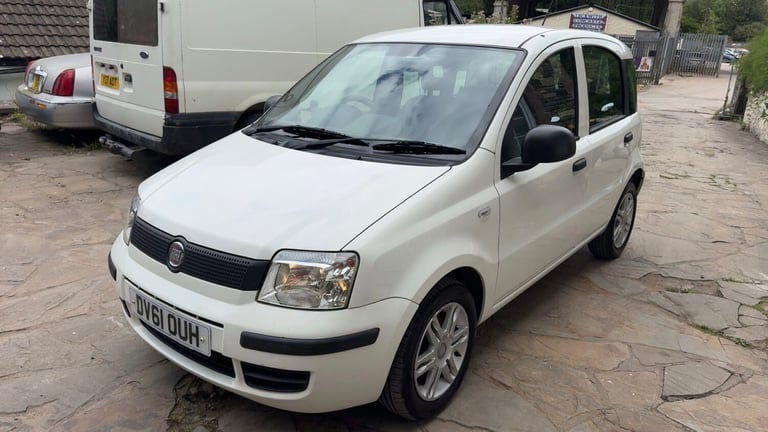 2011 Fiat Panda 1.2 [69] MyLife 5dr HATCHBACK Petrol Manual - Image 2