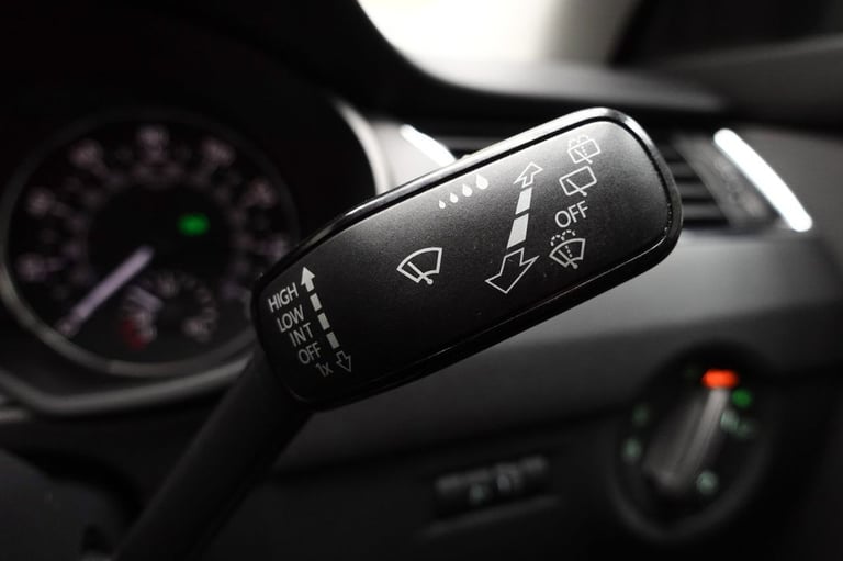 2014 Skoda Octavia 2.0 TDI Elegance Estate 5dr Diesel DSG Euro 5 (s/s) (150 ps) Estate Diesel Aut...