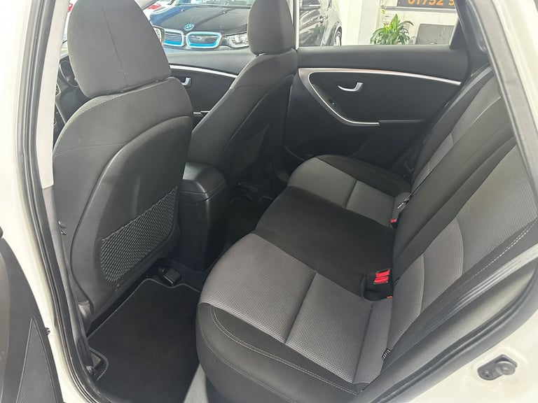 HYUNDAI I30 1.6 CRDi Blue Drive Style 2013