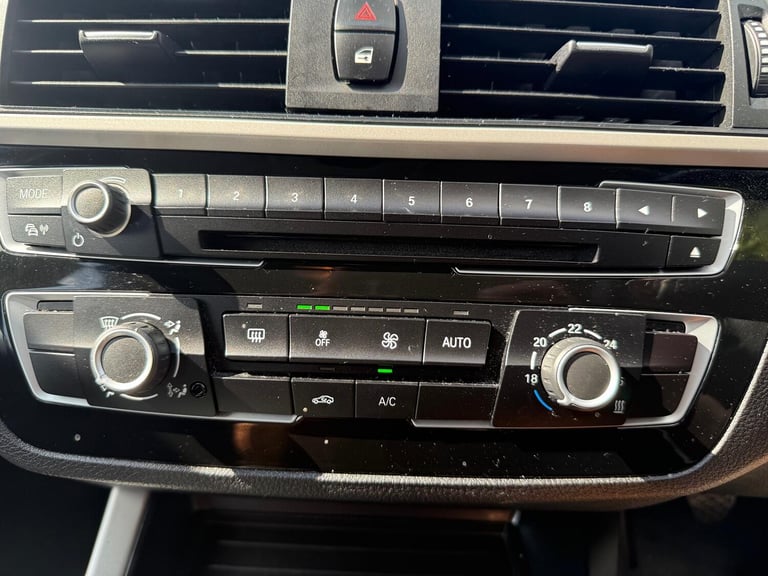 BMW 1 SERIES 1.5 118i SE Business 2018