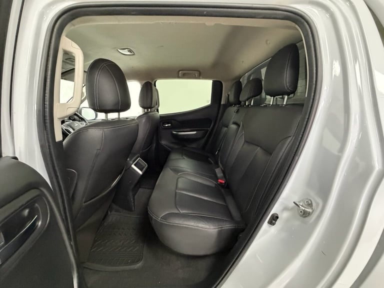 2020 Mitsubishi L200 2.2 DI-D DC Warrior Pickup Double Cab 4dr Diesel Manual 4WD Euro 6 (s/s) (1 ...