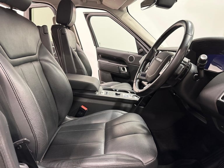 2020 Land Rover Discovery 3.0 SD V6 SE SUV 5dr Diesel Auto 4WD Euro 6 (s/s) (306 ps) ESTATE Diese...