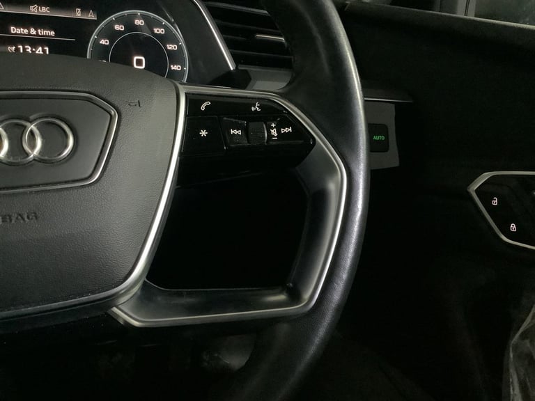 2021 Audi e-tron 50 Technik SUV 5dr Electric Auto quattro 71.2kWh (11kW Charger) (313 ps) ESTATE ...