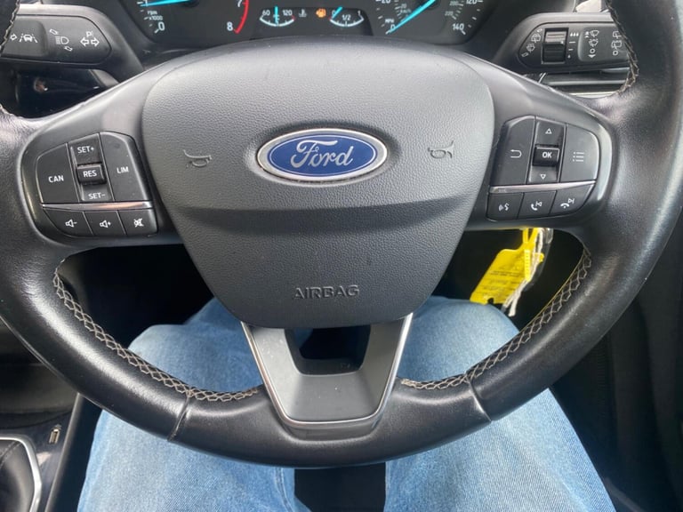 FORD FIESTA 1.0 T EcoBoost Zetec 2018