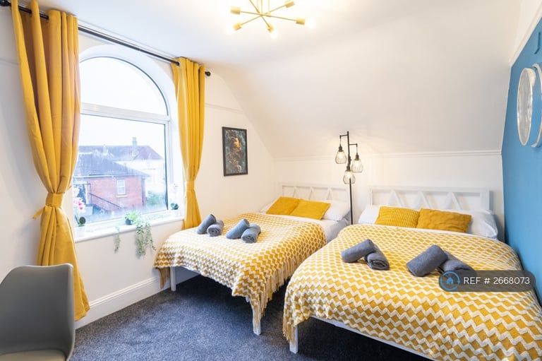 Studio flat in Merton Road, Southsea, PO5 (#2668073)