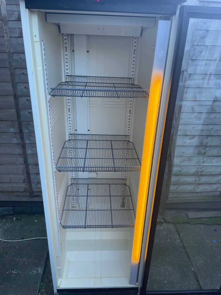 HUSKY STELLA COMMERCIAL REFIGERATOR FREE DELIVERY 🚚 