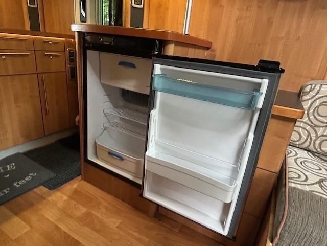 2010 AUTO-TRAIL NAVAJO 4 BERTH AUTOMATIC MOTORHOME FOR SALE