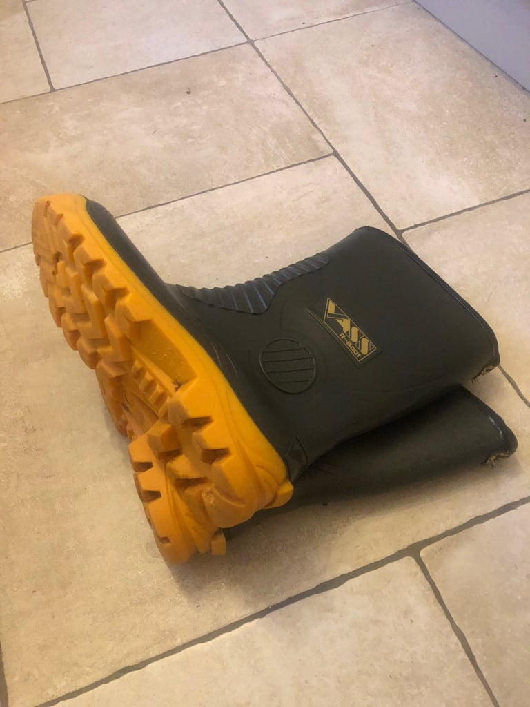 Vass E boot winterised thermal fleece lined.