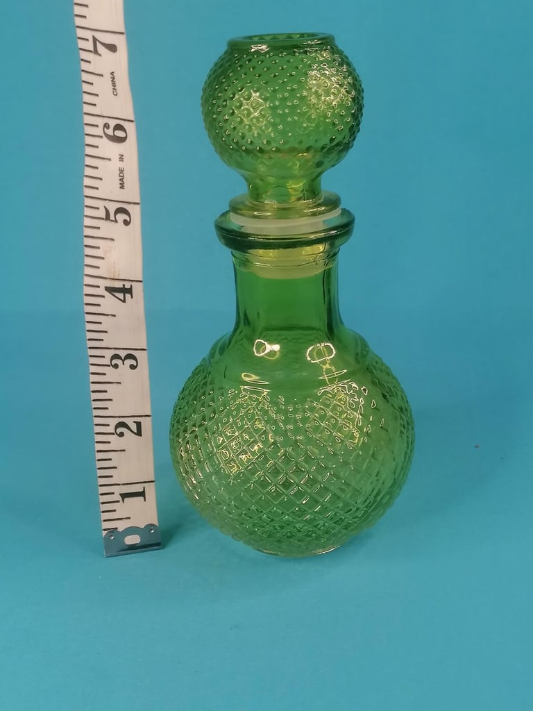 Vintage Green Glass Genie Bottle, Decanter – Ball Stopper. (bit chip,you can see photo. As seen.