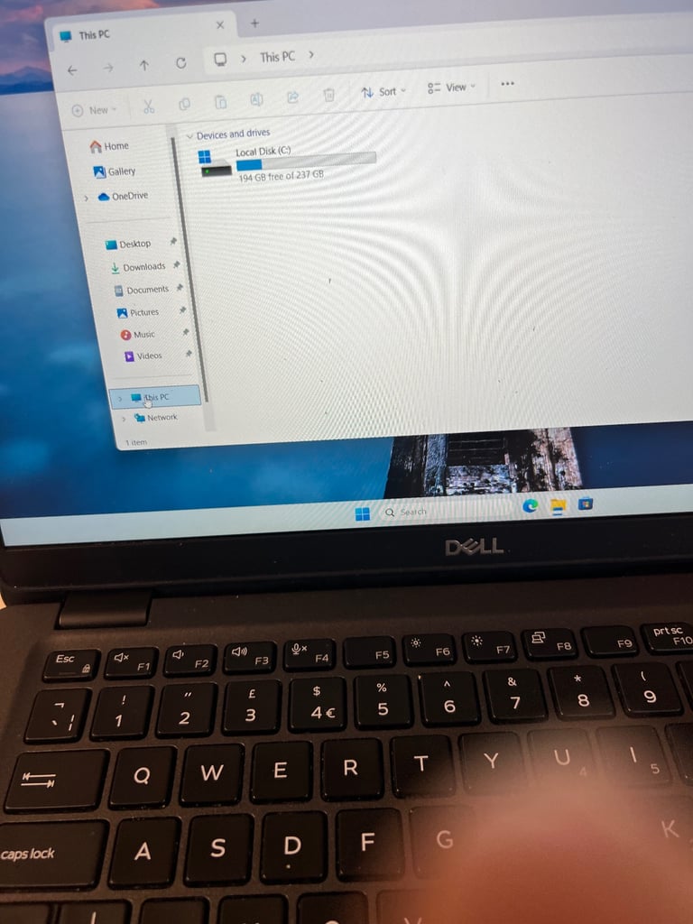 Windows 11 Dell , i5, 8th gen , 16 GB , 240 SSD , very fast performance 