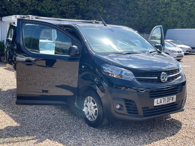 2021 Vauxhall Vivaro 2.0 Turbo D 3100 Dynamic Auto L2 H1 Euro 6 (s/s) 6dr PANEL VAN Diesel Automatic