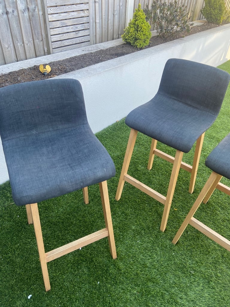 image for 3 bar stools 