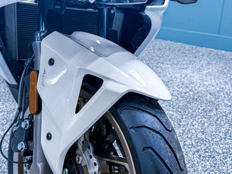 2022 22 CFMOTO 650GT 650 GRAND TOURING - LOW MILES - FULL SHAD LUGGAGE