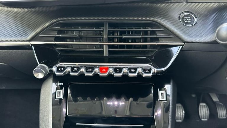 2022 Peugeot 2008 1.2 PureTech Allure Premium 5dr HATCHBACK PETROL Manual