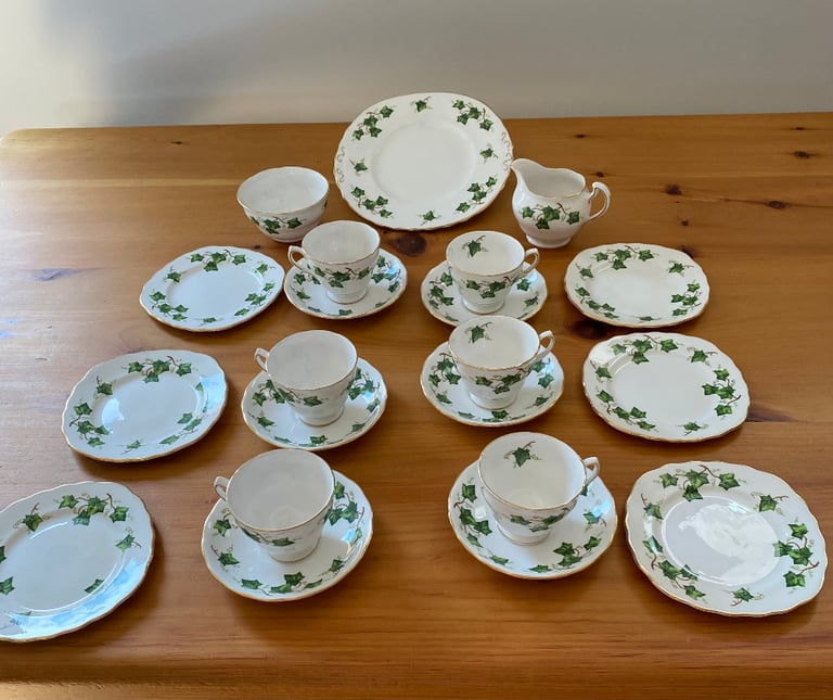 image for 6 PLACE SETTINGS COLCLOUGH IVY LEAF BONE CHINA TEA SERVICE