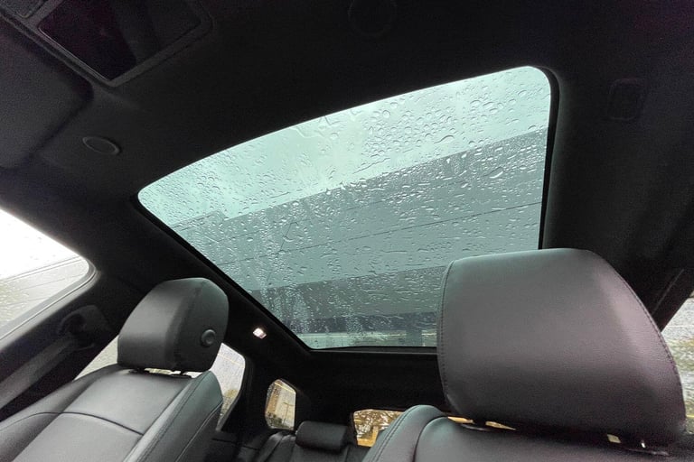 2025 Land Rover Range Rover Evoque 1.5 P270e Dynamic SE 5dr Auto ESTATE PETROL/ELECTRIC Automatic