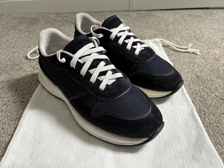 ARNE Trainers - Size 9