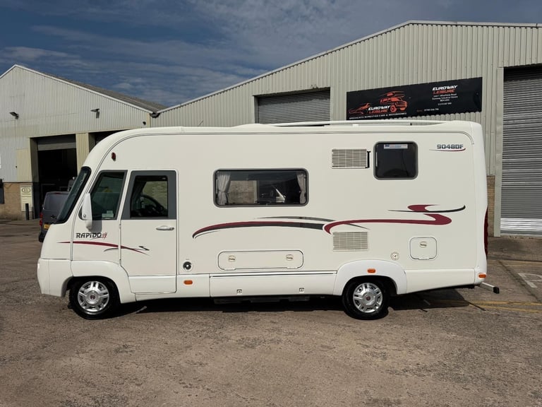 Fiat RAPIDO 9048DF 4 BERTH A CLASS MOTORHOME WITH MASSIVE LOUNGE