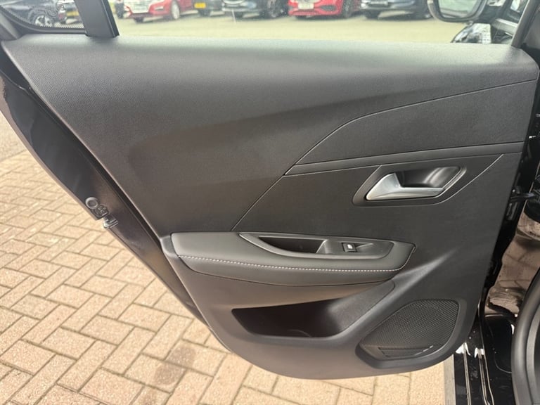 2025 Peugeot 208 1.2 PureTech Allure Hatchback 5dr Petrol Manual Euro 6 (s/s) (100 ps) Hatchback ...