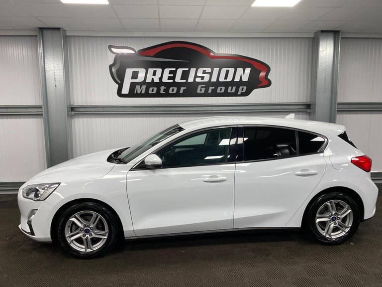 2019 Ford Focus 1.0T EcoBoost Zetec Euro 6 (s/s) 5dr HATCHBACK Petrol Manual