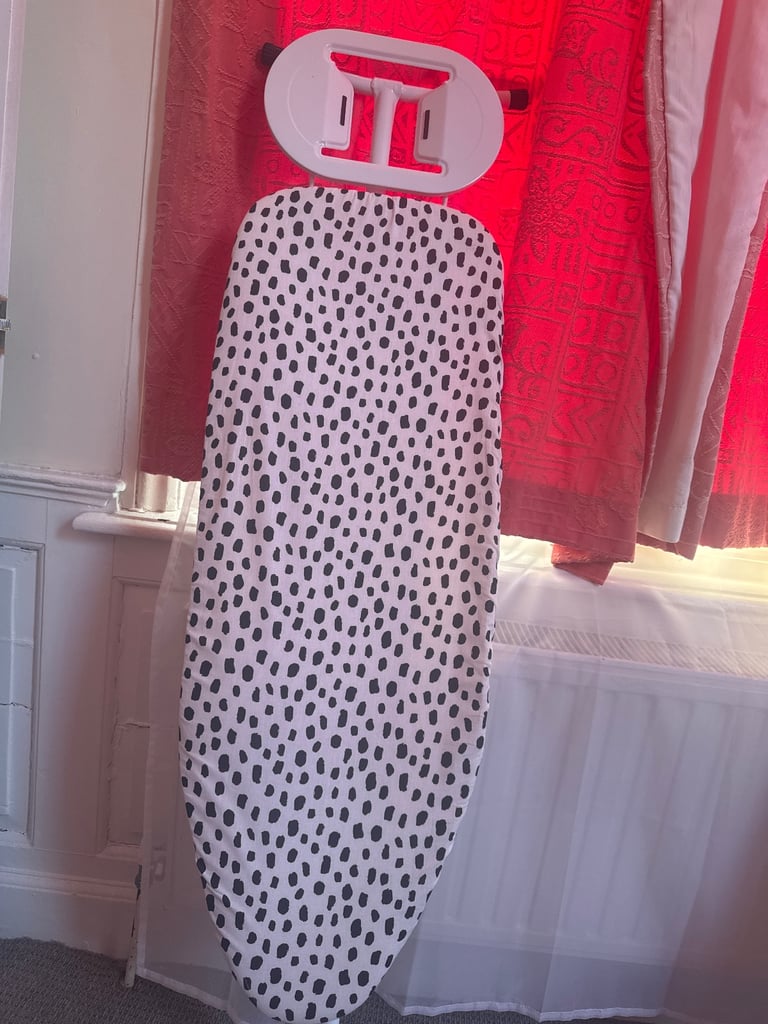 Bosch Iron & Ironing Board