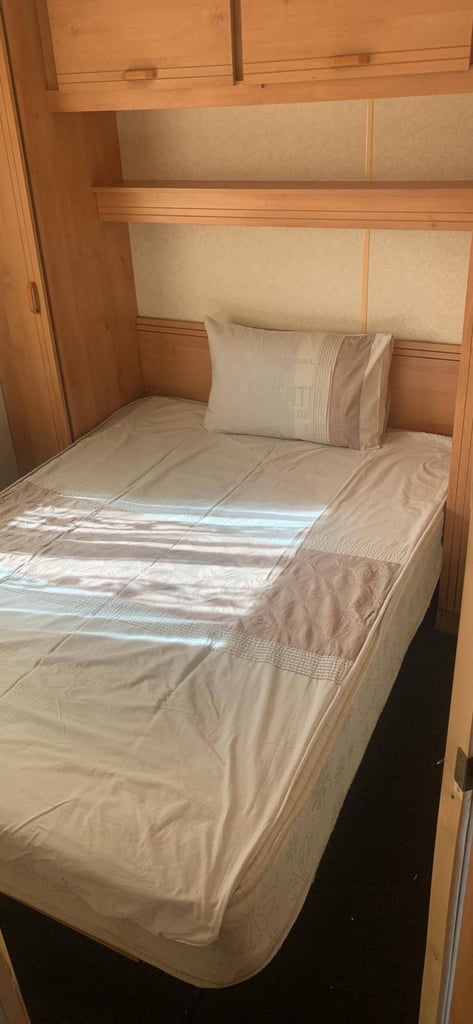 Mobile static caravan to rent Wickford 