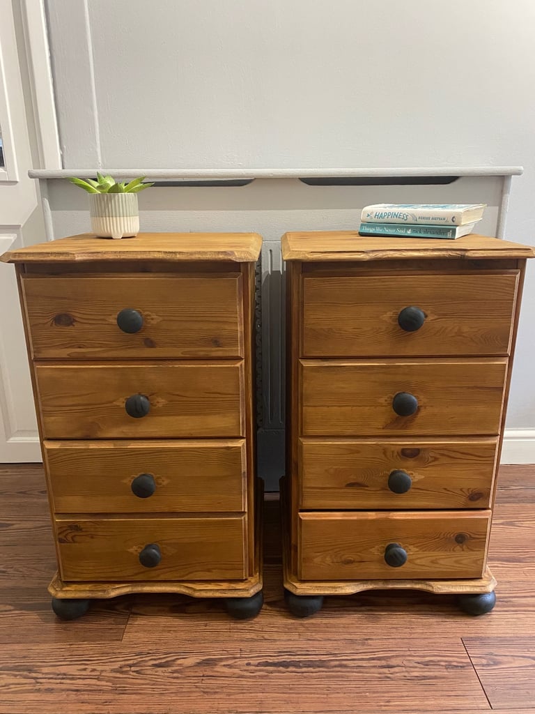 image for 2 pine bedside tables 