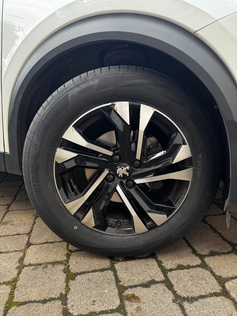 Peugeot, 2008, Hatchback, 2020, Manual, 1199 (cc), 5 doors