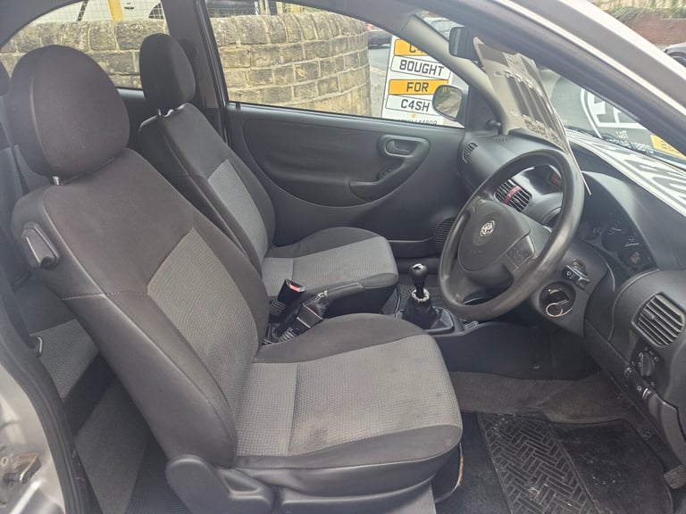 2005 Vauxhall Corsa 1.0i 12V Life 3dr HATCHBACK Petrol Manual