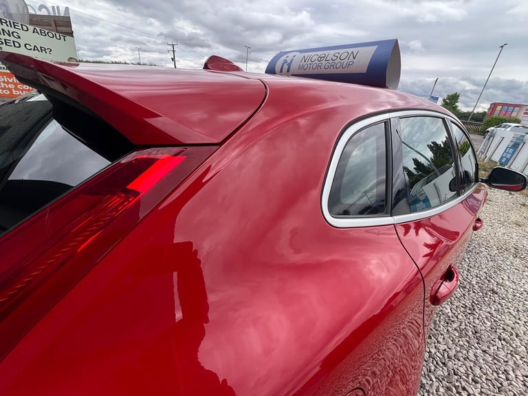 VOLVO V40 1.5 R-Design T3 Red Auto Petrol 2016