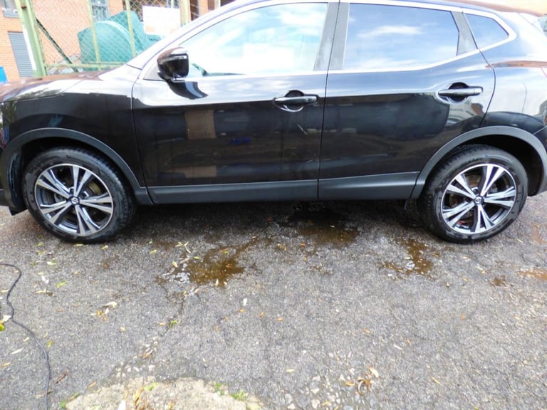  Nissan Qashqai 1.2 DiG-T N-Connecta 5dr Xtronic Petrol