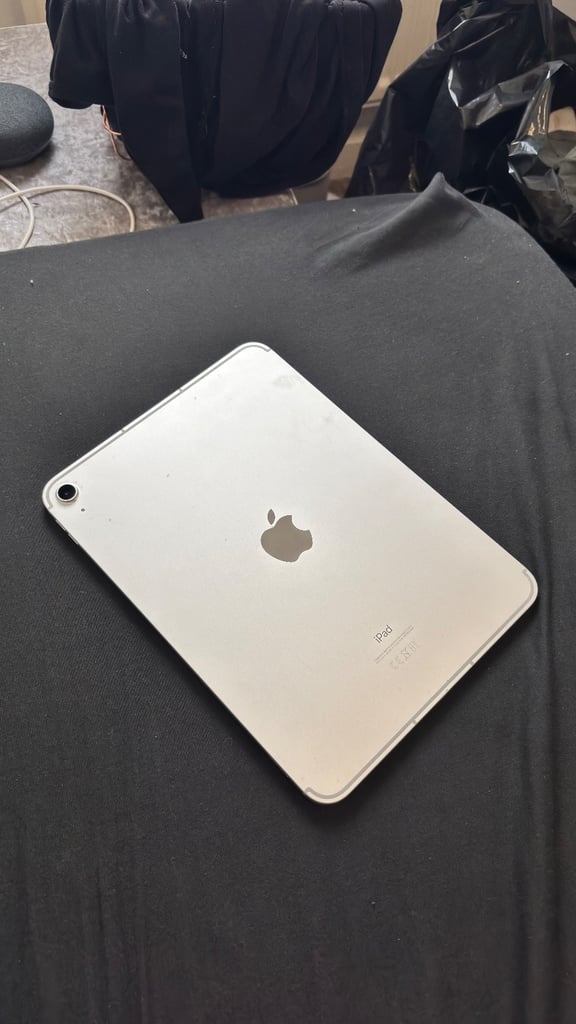 image for Ipad 10th Generation Wifi + Cellular 256gb