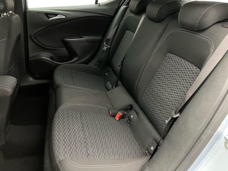 2019 Vauxhall Astra 1.6 CDTi 16V 136 SRi Nav 5dr Hatchback Manual
