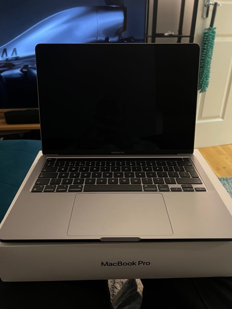 Apple M1 MacBook Pro. 13inch, 8GB RAM, 512GB SSD