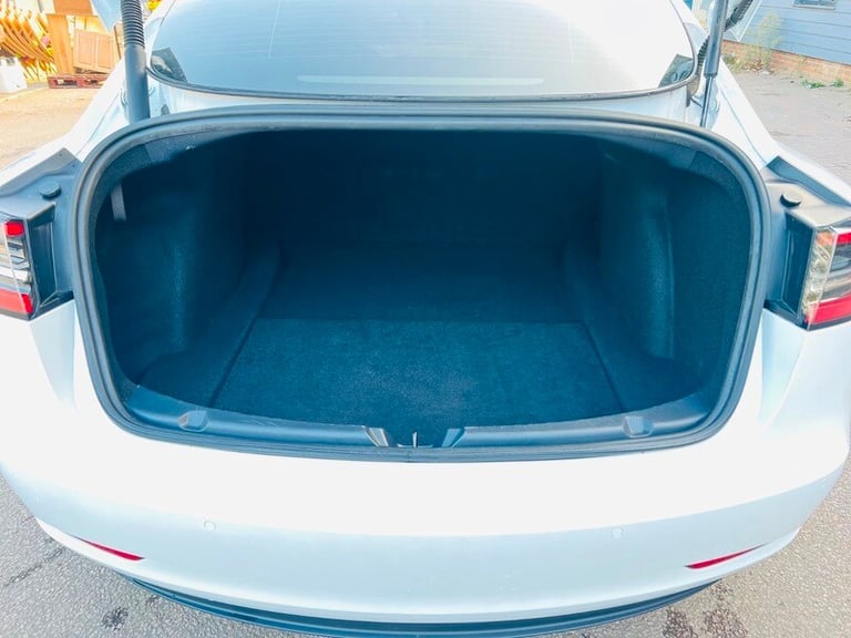 Tesla Model 3 (Dual Motor) Long Range Saloon 4dr Electric Auto 4WDE (346 ps)