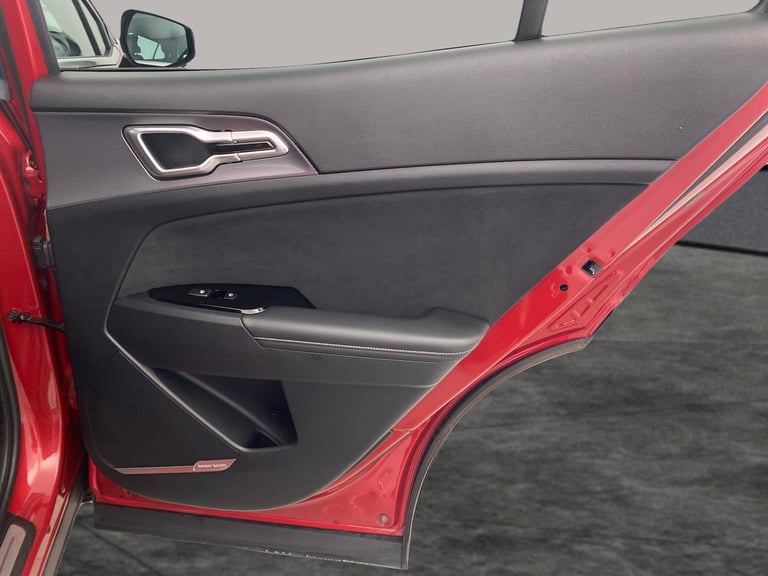 2022 Kia Sportage 1.6 h T-GDi GT-Line S SUV 5dr Petrol Hybrid Auto AWD Euro 6 (s/s) (226 bhp) Suv...