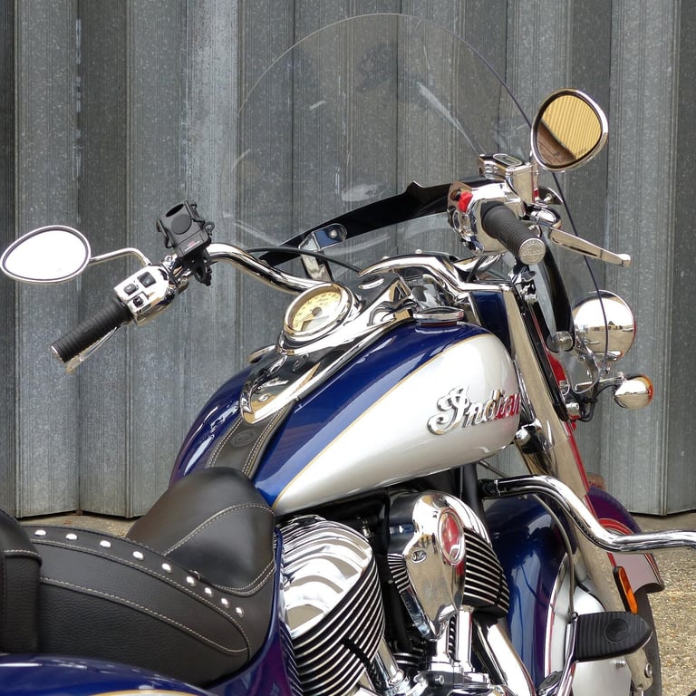 Immaculate 2017 Indian Springfield Chief – Fully loaded- One Owner- Full History