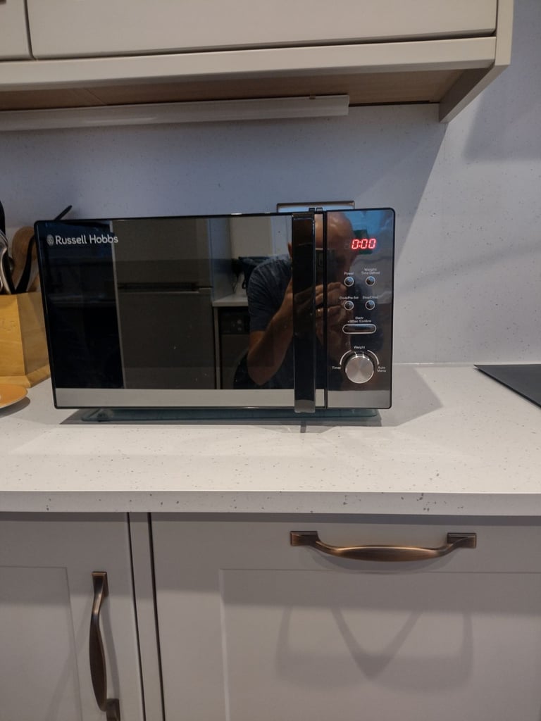 Russell Hobbs microwave black