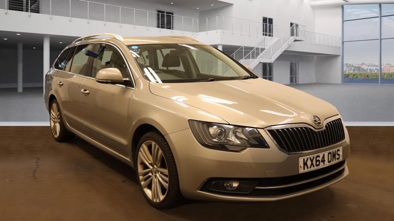 image for 2014 Skoda Superb 2.0 TDI Elegance 4WD Euro 5 (s/s) 5dr ESTATE Diesel Manual