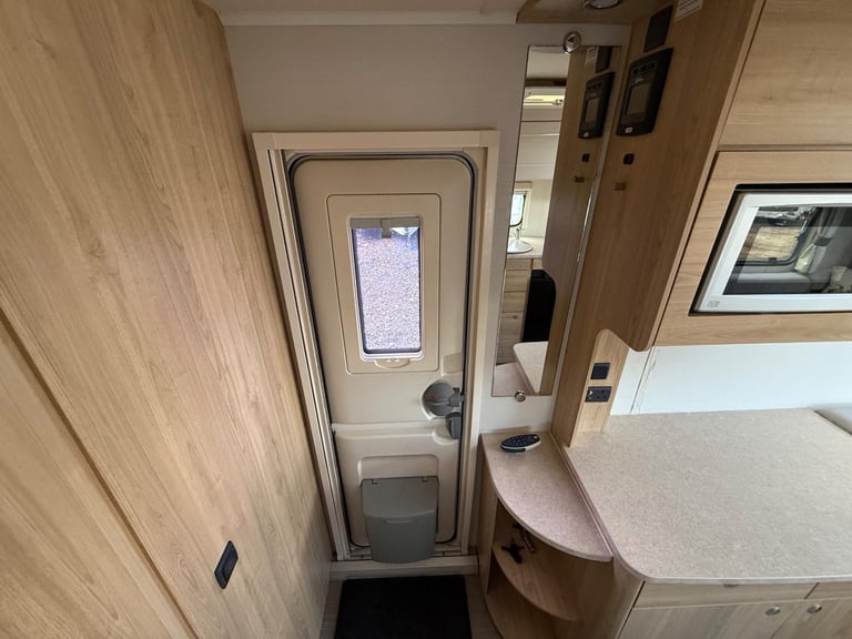 Elddis Avante 482 482 GTS 2016