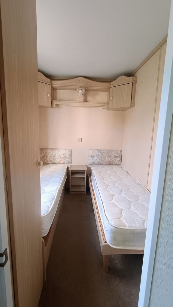 **Static caravan to rent long term**