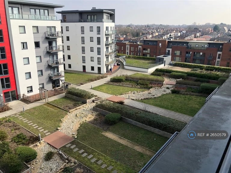 image for 2 bedroom flat in Denyer Walk, Southampton, SO19 (2 bed) (#2650579)