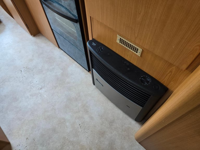 NOW SOLD 2007 Bailey Ranger 550 6 Berth Fixed Rear Bunks Caravan, Motor Mover