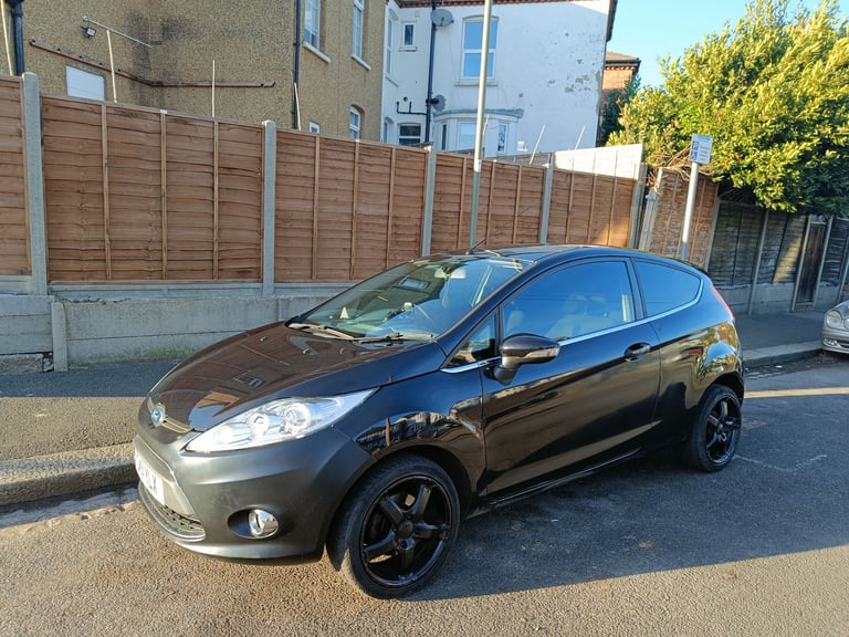 Bargain sale! Ford, FIESTA, Hatchback, 2011, Manual, 1242 (cc), 3 doors