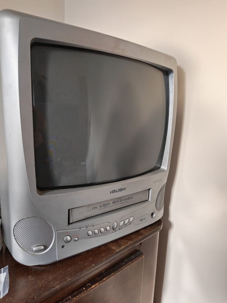 Bush CRT TV VCR combi