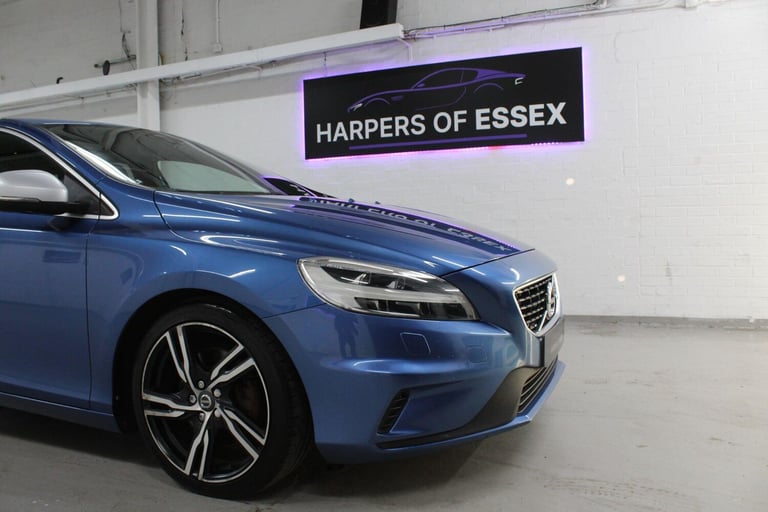 2016 Volvo V40 1.5 T2 R-Design Pro Auto Euro 6 (s/s) 5dr HATCHBACK Petrol Automatic