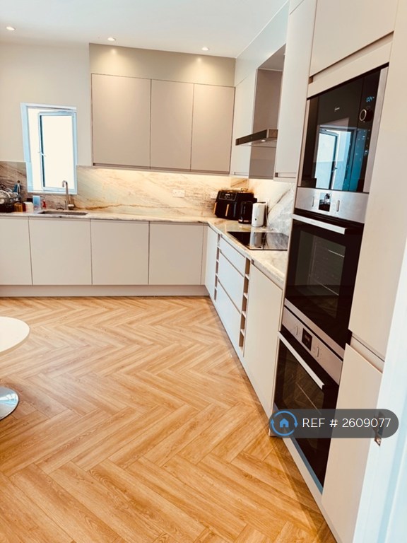 1 bedroom in Tenterden Grove, Hendon, NW4 (#2609077)