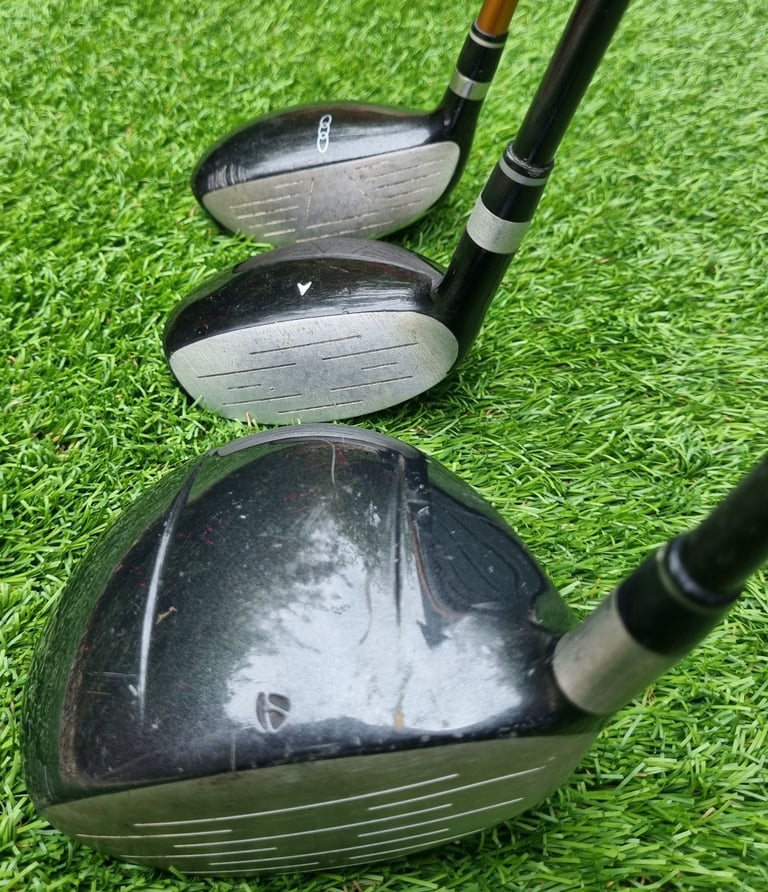 Taylor Made, Nike, Benross, Ben Sayers, Royal 3-SW, Dunlop putter, NIKE stand-bag & EXTRA's