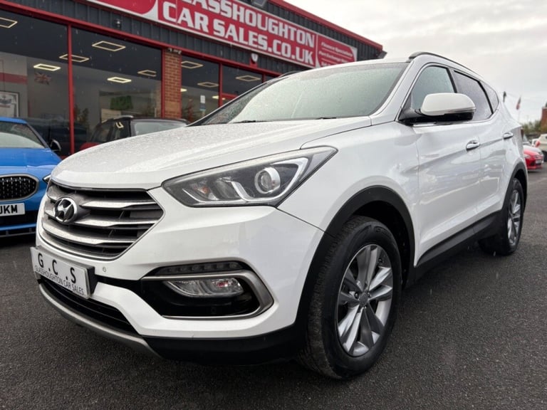 image for  Hyundai Santa Fe 2.2 CRDi Blue Drive Premium 5dr Auto [5 Seats] - FSH - ONE